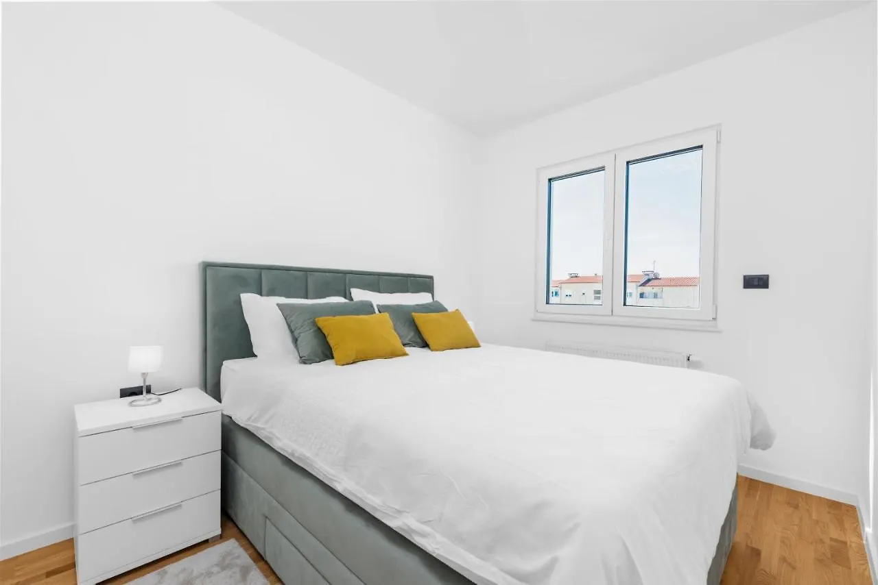 Apartman Anni Pula 0*,
